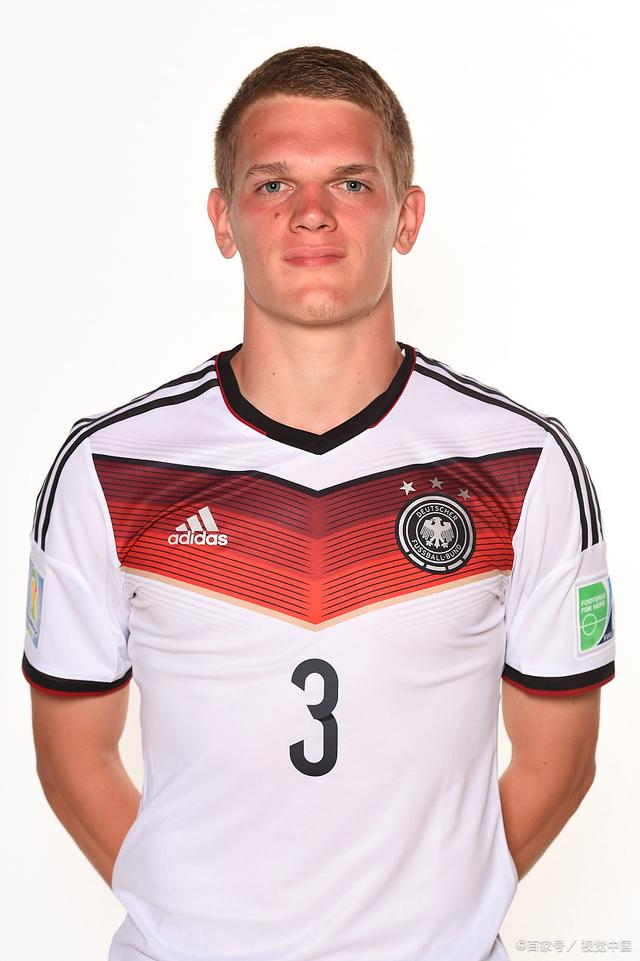 美因茨主帅喜迎新生儿，期待球队成功的简单介绍