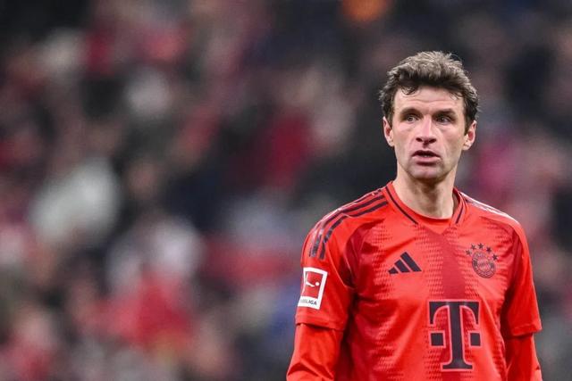 开云平台-包含拜仁续约核心球员，实力不容小觑的词条