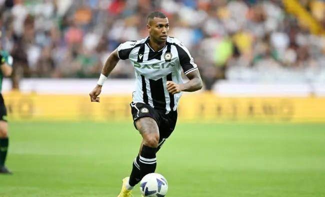 意甲球员个人荣誉加身，技术威力尽显