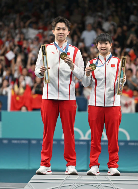 精湛技艺！运动员大放异彩获得赞誉的简单介绍