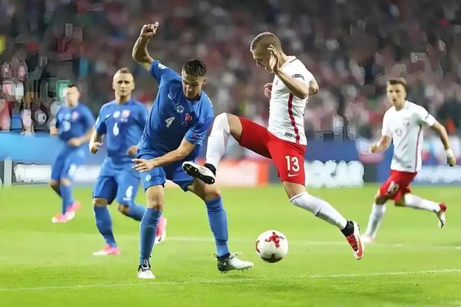 开云平台-关于欧国联比赛中球队实行轮换，体能考验增加的信息