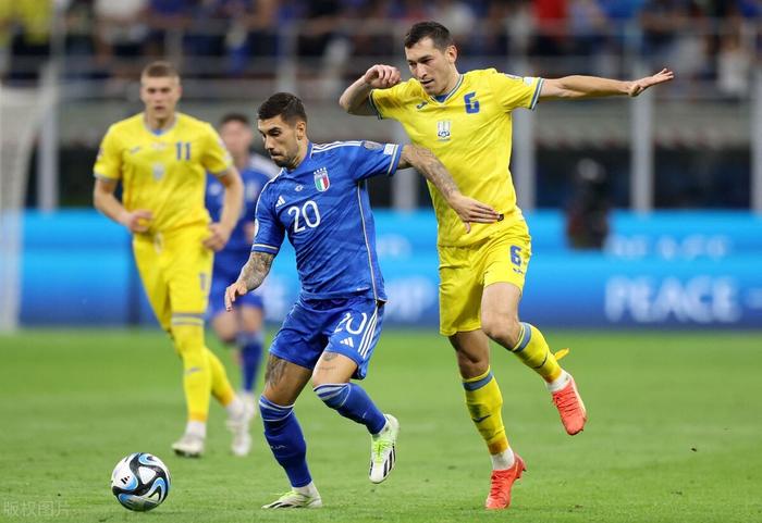 意大利客场逼平保加利亚，欧预赛积分榜上升的简单介绍