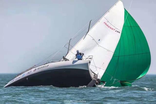 丹麦运动员勇攀高峰，勇夺金牌