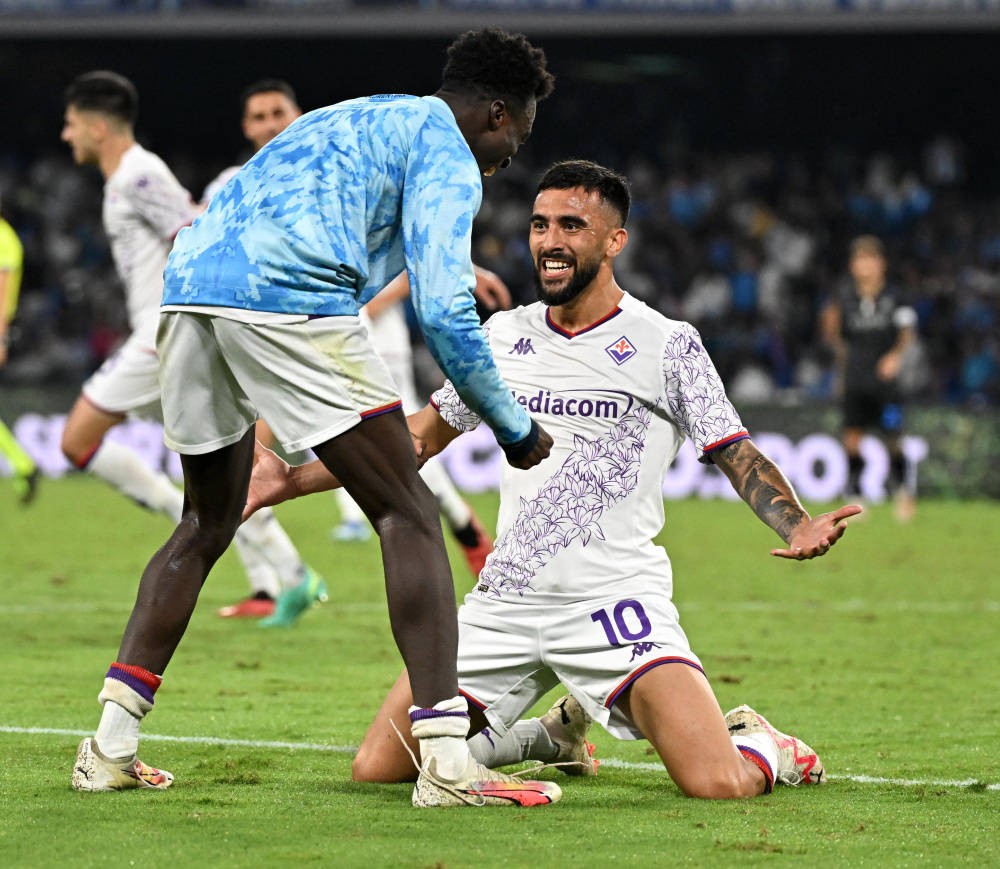 AC米兰客场不敌AC佛罗伦萨，遭遇连败