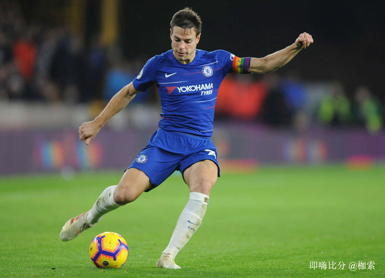 阿尔勒球员在场上发挥出色，为球队带来胜利的简单介绍