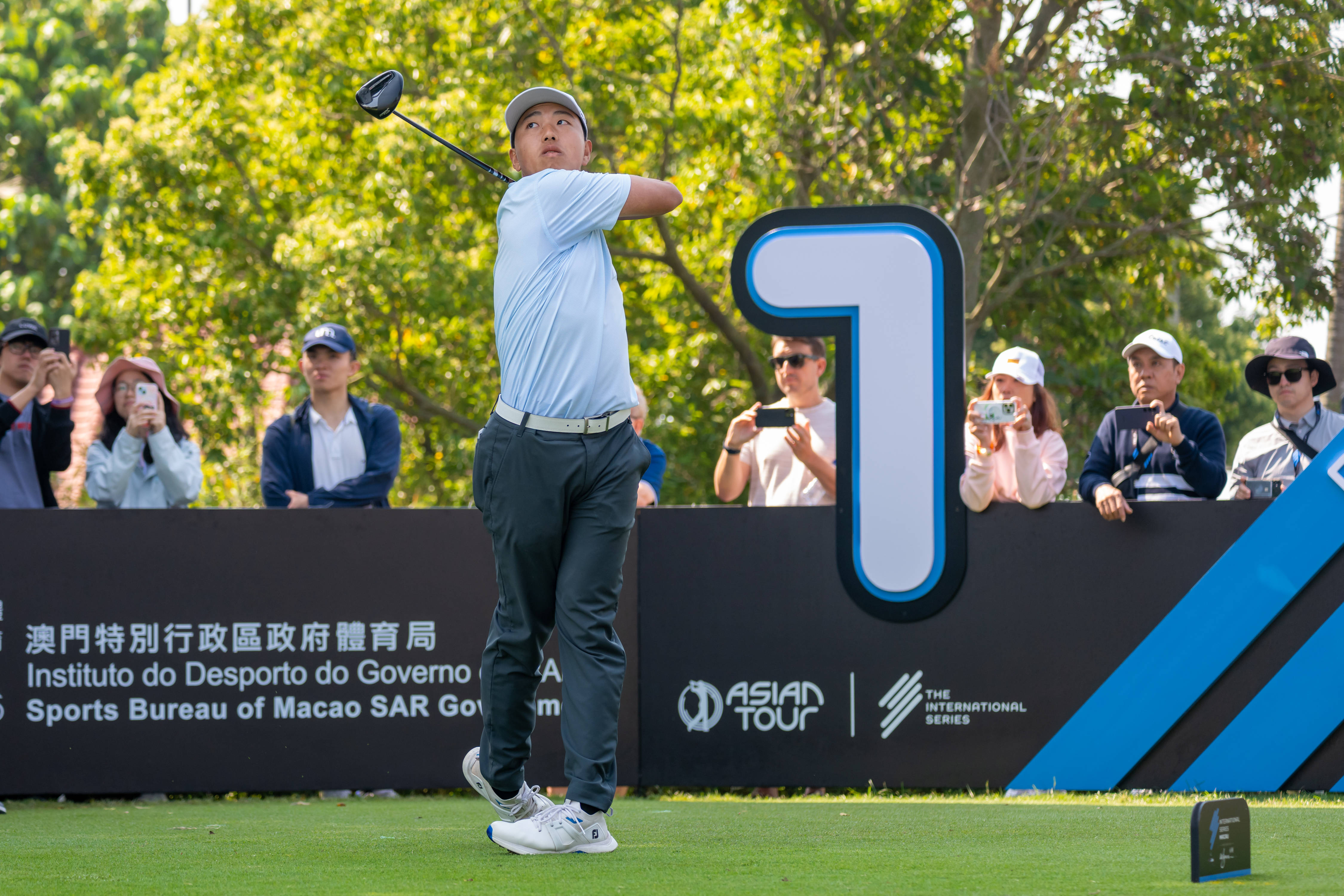 顶尖体育品牌在国际赛事中领先