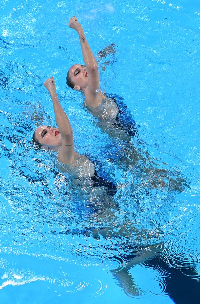 英国运动员斩获花样游泳冠军