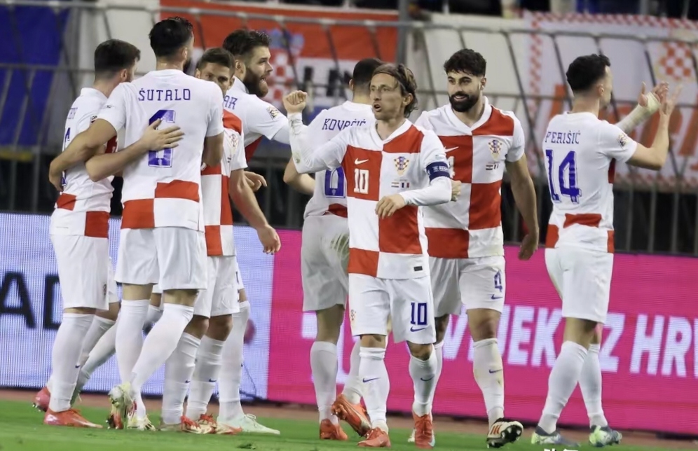 开云体育下载-克罗地亚主场战胜斯洛文尼亚，跻身前列