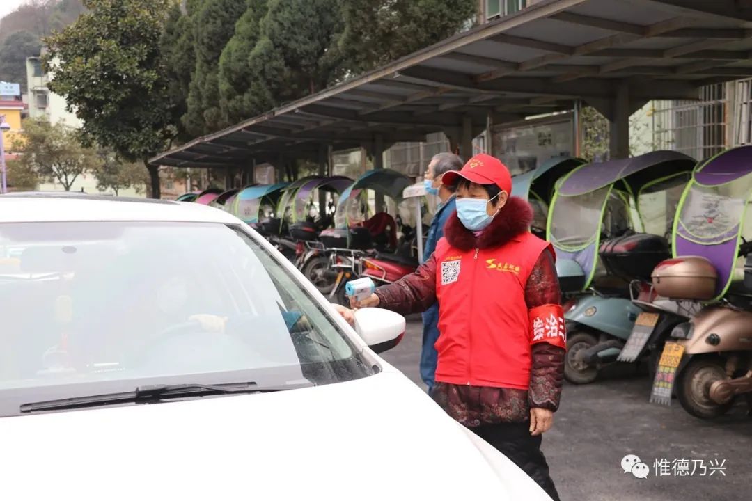 开云官网-关于坚强的战士：女队选手英勇出征的信息