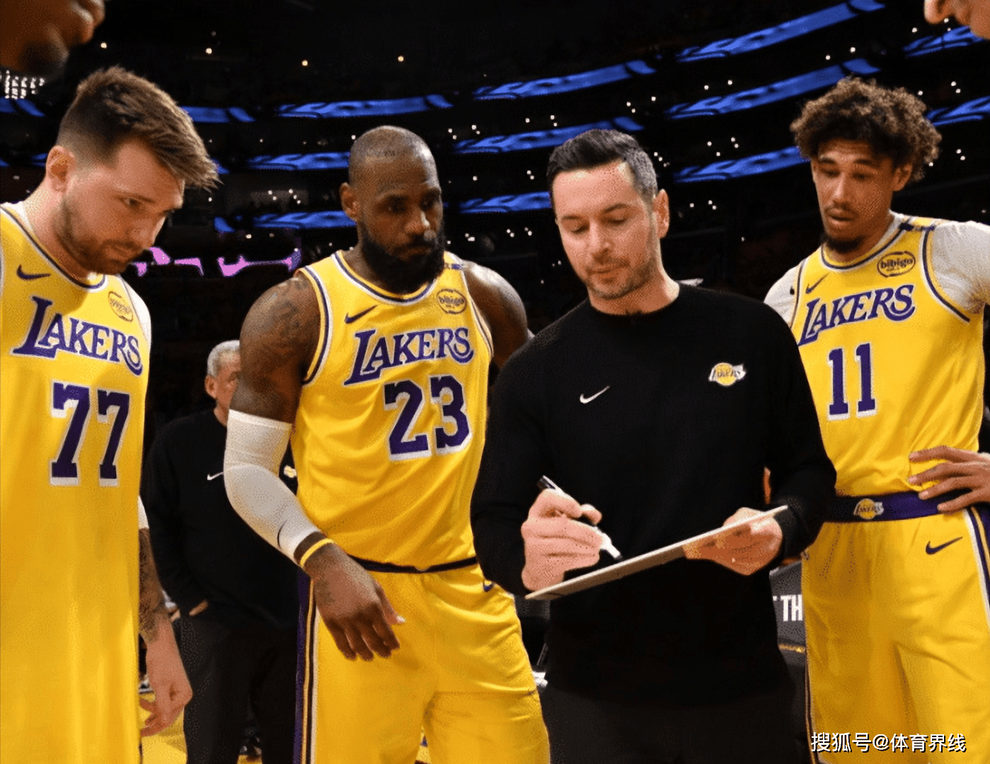 开云平台-弗赖堡年轻阵容崭露头角，球队潜力巨大的简单介绍