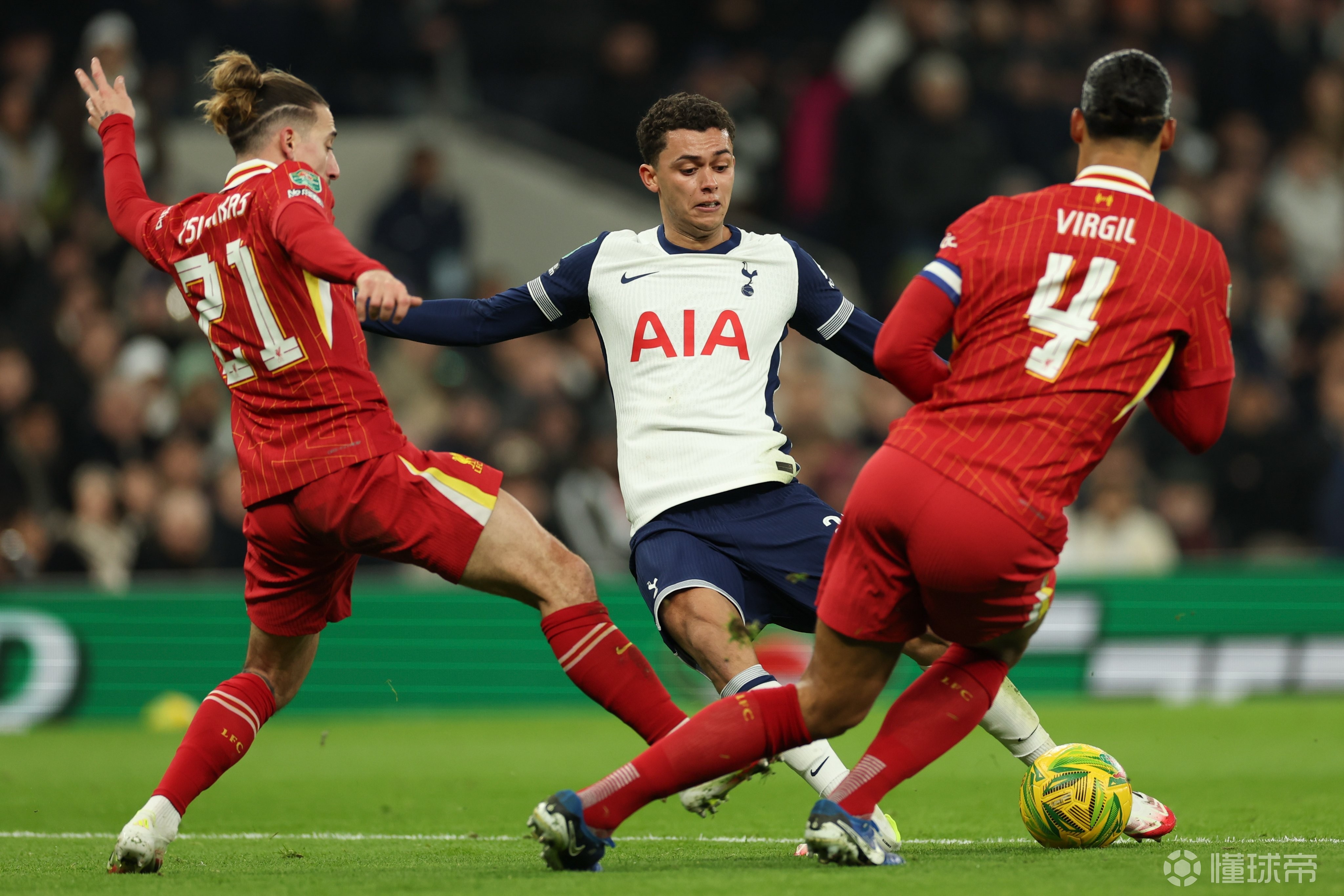 开云体育在线-利物浦攻击火力全开，轻松战胜对手