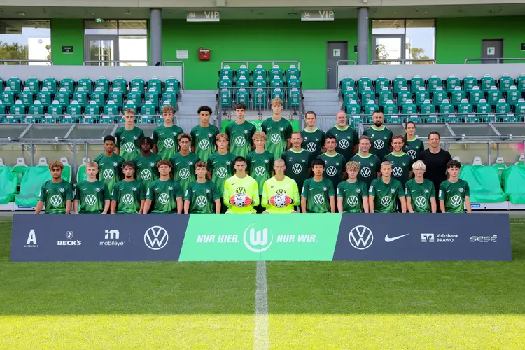 沃尔夫斯堡俱乐部继续稳健前进的简单介绍