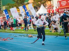 开云体育平台APP-土耳其选手技压群雄，勤学苦练夺得银牌破茧的简单介绍