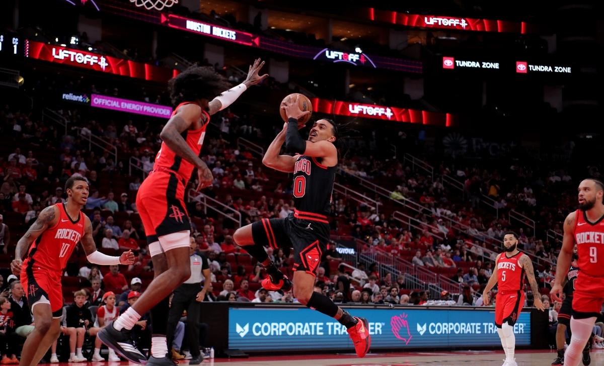 活塞连胜终结，经典大战火箭险胜