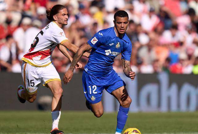 关于防守铁卫崭露头角，球队再下一城进决赛的信息