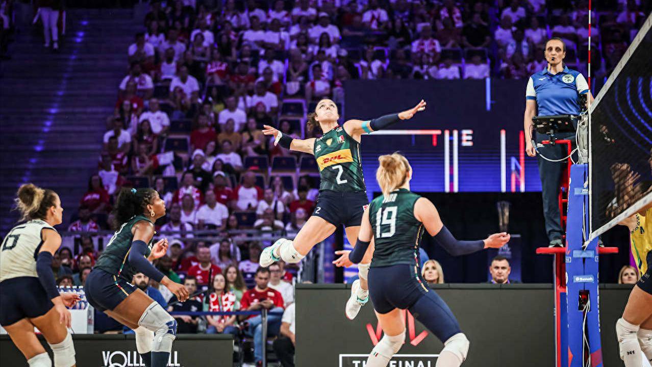 意大利联赛热度不减：豪强擦出火花