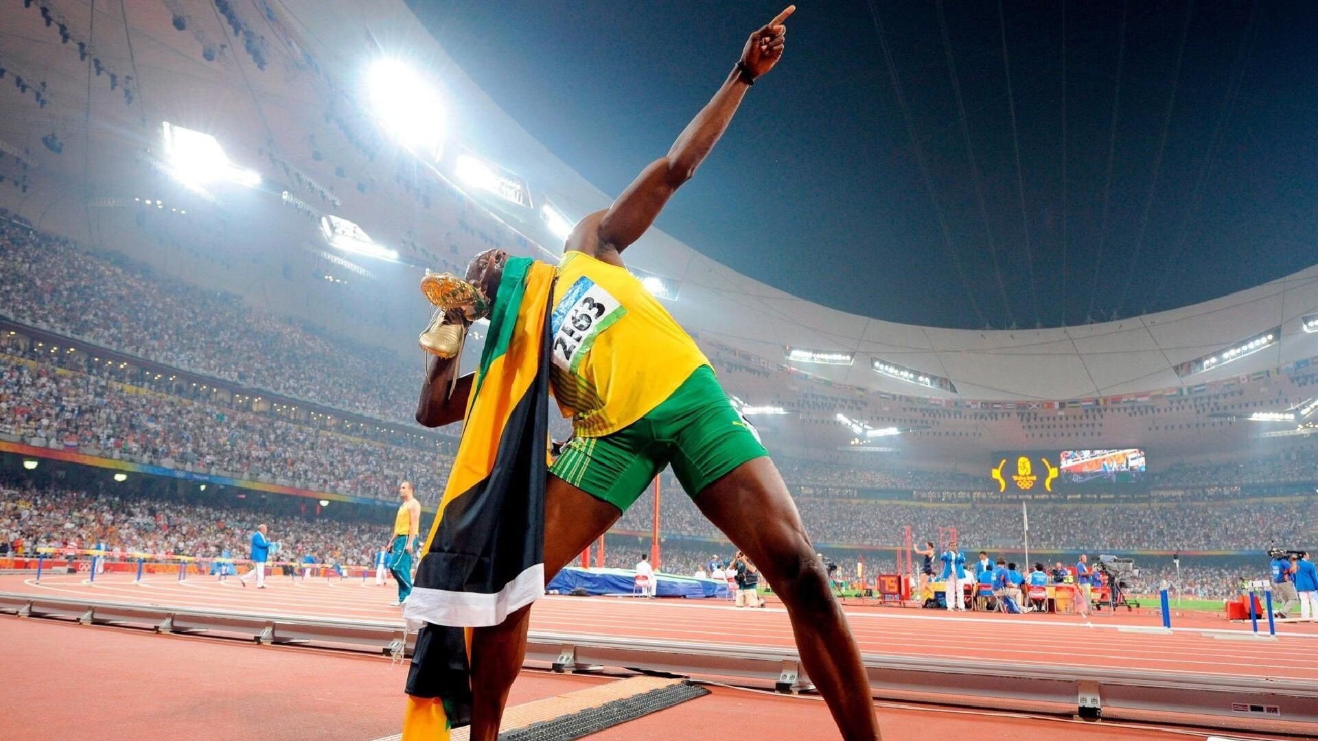 开云体育下载-逆境中绽放的黄昏锋芒，保罗攻防两端统治，勇士压哨绝杀76人