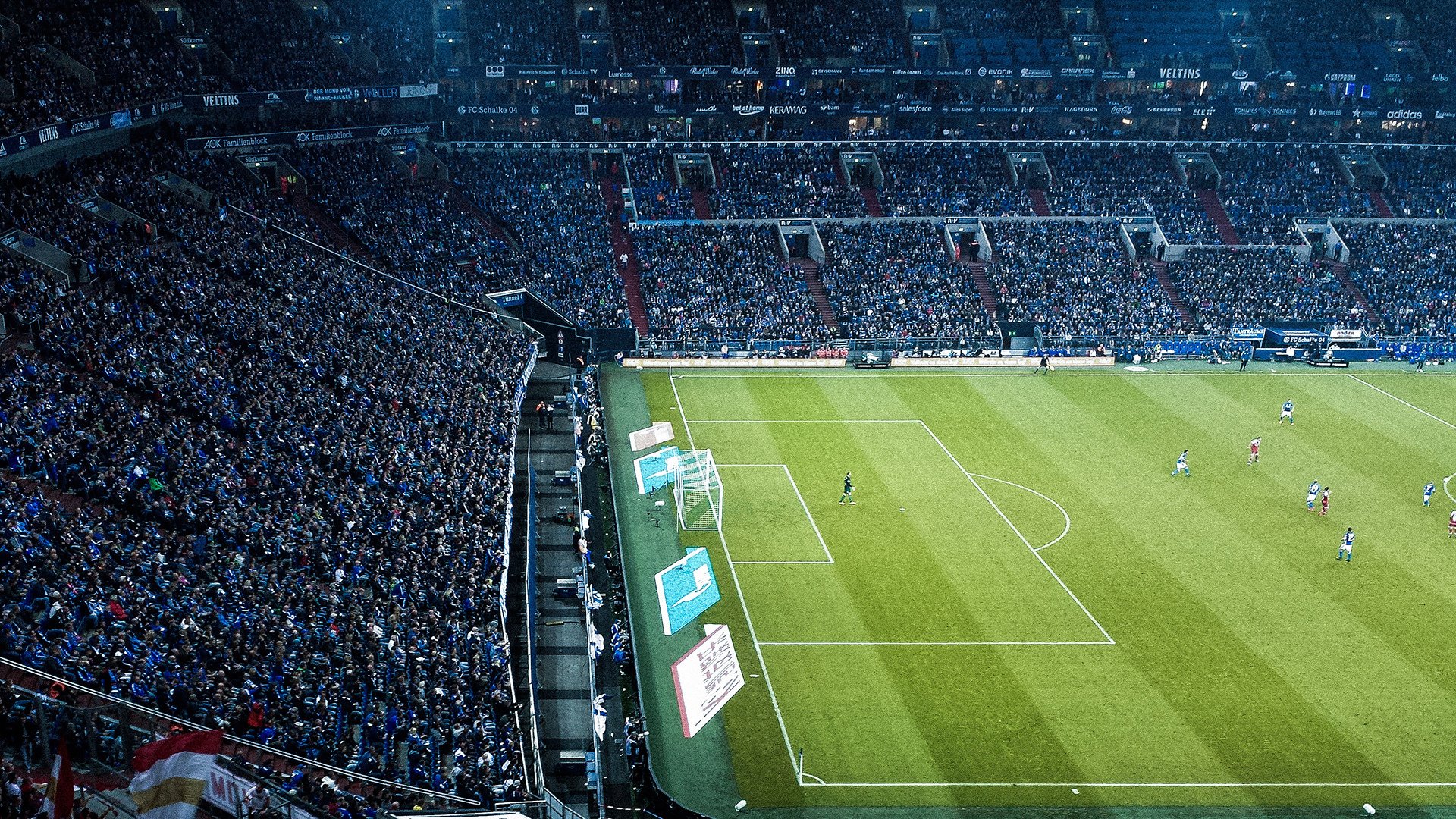 双城记,老将智慧与黑马雄心,如何在同一个夜晚颠覆世界