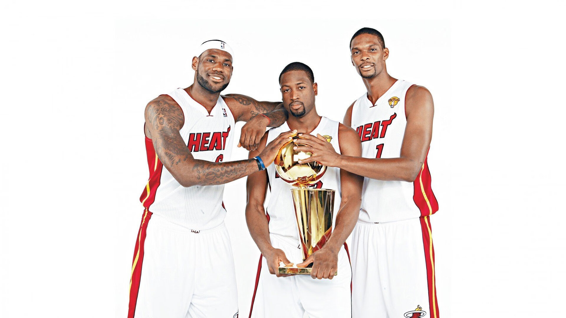 哈斯绝境超车，周冠宇未竟的胜利如何撕碎F1旧秩序